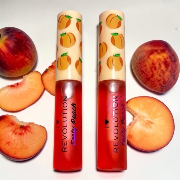 Revolution Tasty Peach Lip Oil - Picture 2 of 8